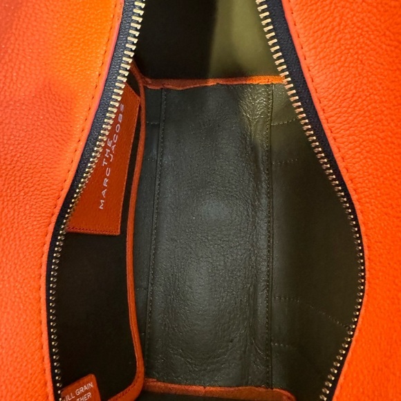 Marc Jacobs Bold Orange Tote Bag - Picture 7 of 8